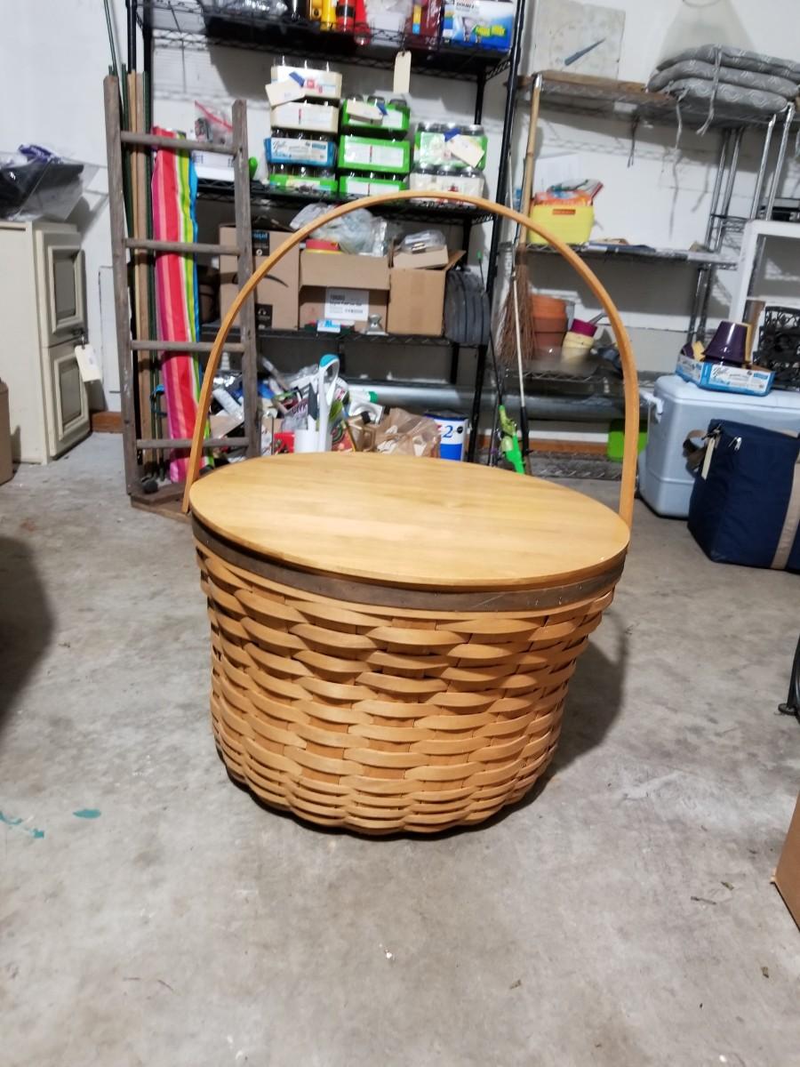 Extra Large Longaberger Basket with Lid