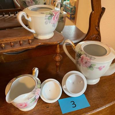 Roses Tea Set