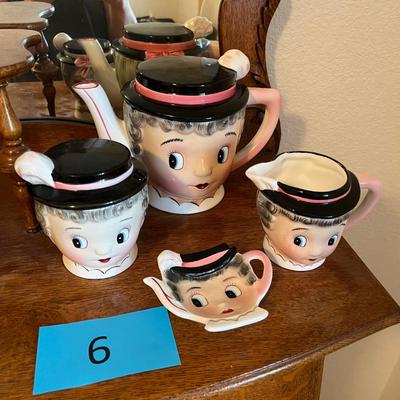 Mary Poppins Tea Set