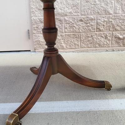 BEAUTIFUL VINTAGE MAHOGANY DOUBLE PEDESTAL DINING TABLE WITH 4 LEAVES