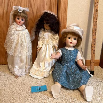 Lot of 3 dolls