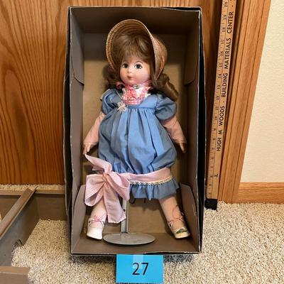 Robin Williams Sunbonnet Sue Doll