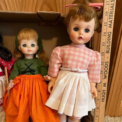 Lot of 4 Dolls