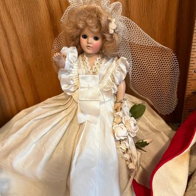 Lot of 4 Dolls
