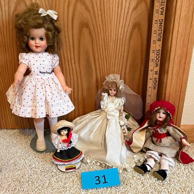 Lot of 4 Dolls