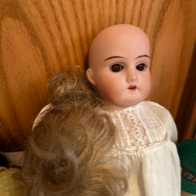 Lot of 6 Dolls