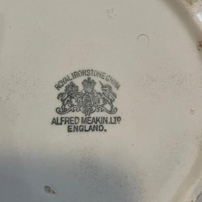 Ironstone Chamber Pot w/ Lid