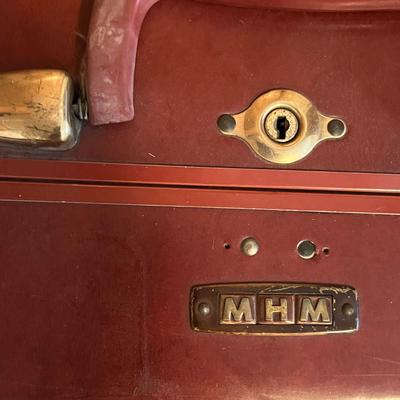 Vintage Hard side Suit case