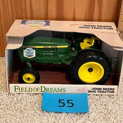 John Deere 2640 Tractor