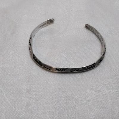 Vintage Zuni 925 2" Bracelet