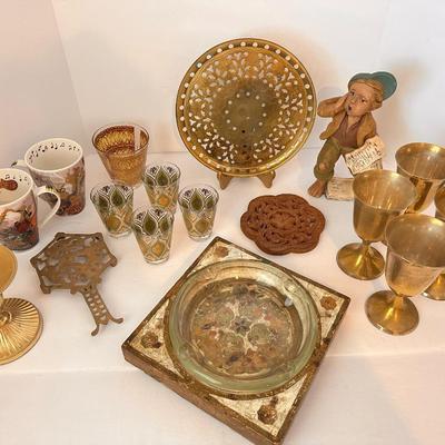 VINTAGE BRASS, GLASSWARE, FLORENTINE ASH TRAY LOT
