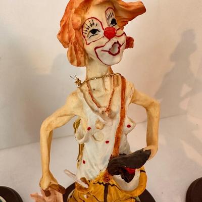 COLLECTIBLE CLOWN STATUE LOT