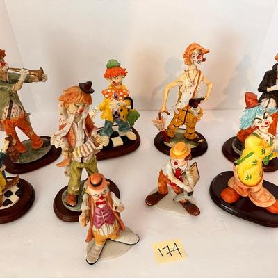 COLLECTIBLE CLOWN STATUE LOT