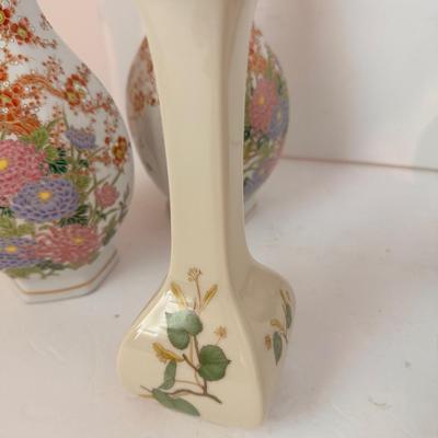 ORIENTAL VASE LOT 