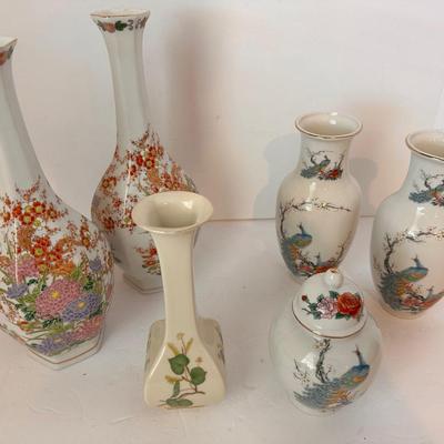 ORIENTAL VASE LOT 