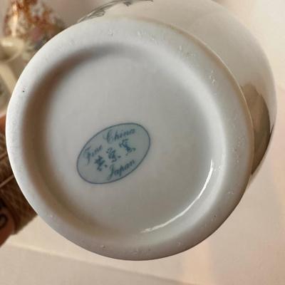 ORIENTAL VASE LOT 