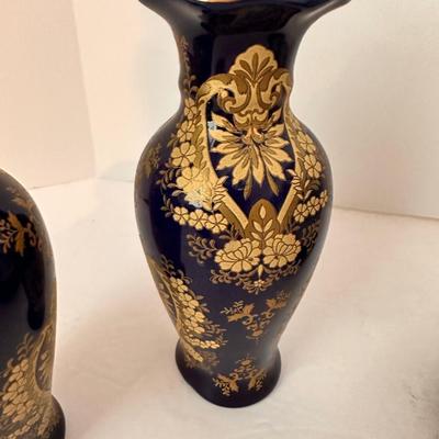 COLLECTABLE ORIENTAL JAR LOT 