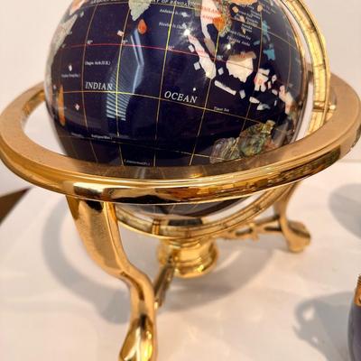COLLECTABLE GLOBE, OREINTAL VASE LOT