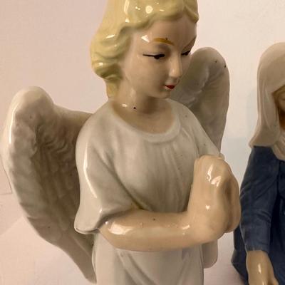 VINTAGE NATIVITY FIGURINE LOT 