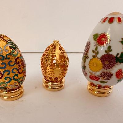 COLLECTABLE EGG FIGURINE LOT 