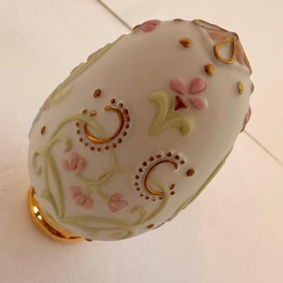 3 PC COLLECTIBLE EGG LOT
