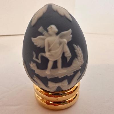 3 PC COLLECTIBLE EGG LOT