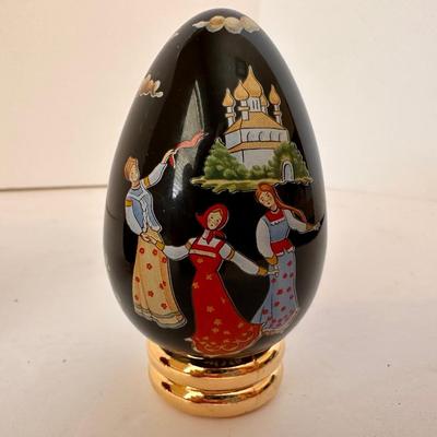 3 PC COLLECTIBLE EGG LOT