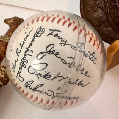 VINTAGE COLLECTIBLE LOT