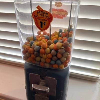 VINTAGE GUMBALL MACHINE LOT 