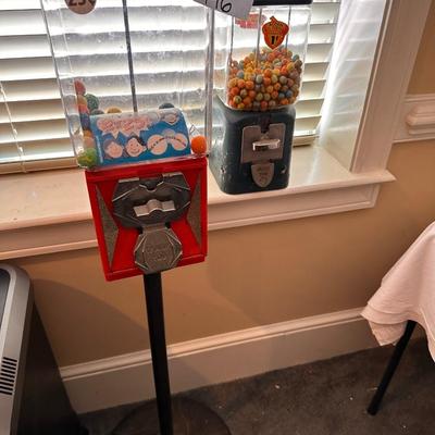 VINTAGE GUMBALL MACHINE LOT 