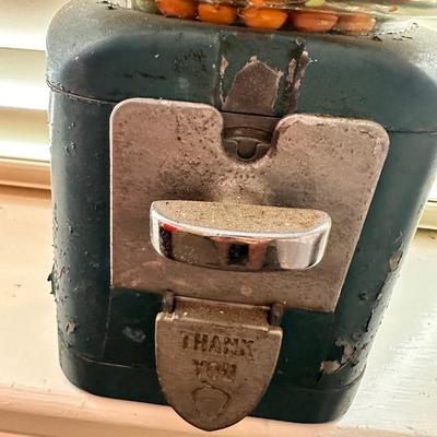 VINTAGE GUMBALL MACHINE LOT 