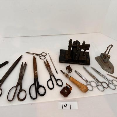 COLLECTABLE SCISSORS, TEXTILE INSPECTION LOUPE LOT