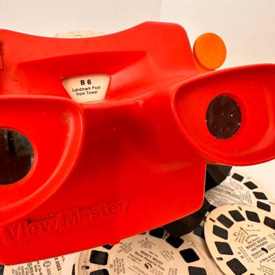 VINTAGE VIEW MASTER LOT 