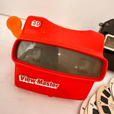 VINTAGE VIEW MASTER LOT 