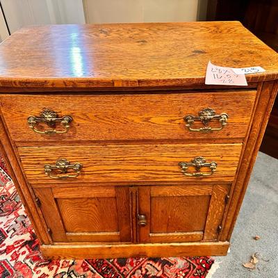 ANTIQUE OAK WASH STAND 