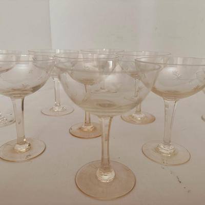 VINTAGE MID CENTURY ATOMIC STAR STARBURST ETCHED GLASS SET 