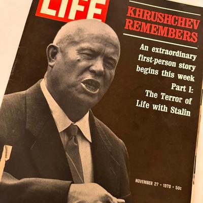 VINTAGE LIFE MAGAZINE LOT 1970