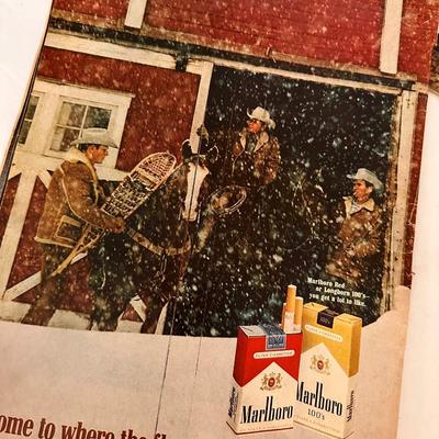 VINTAGE LIFE MAGAZINE LOT 1970