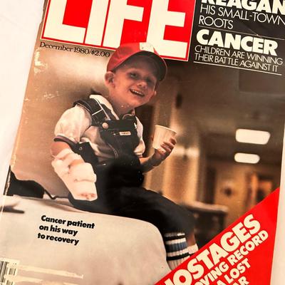 VINTAGE LIFE MAGAZINE LOT 