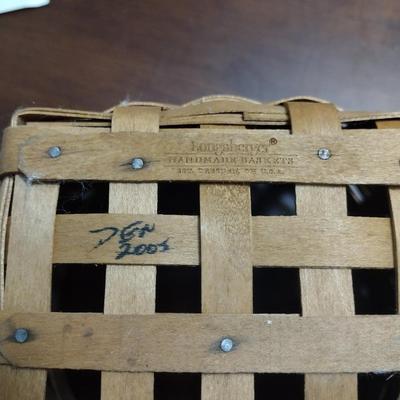 Longaberger 'BEE 2005" Basket
