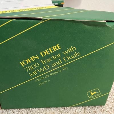 John Deere 7800 tractor