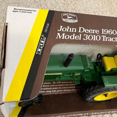 John Deere 3010 Tractor