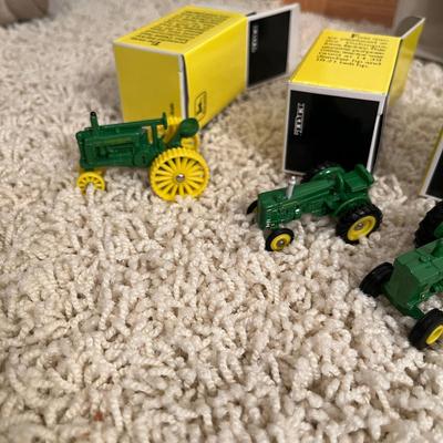 Lot of John Deere mini tractors