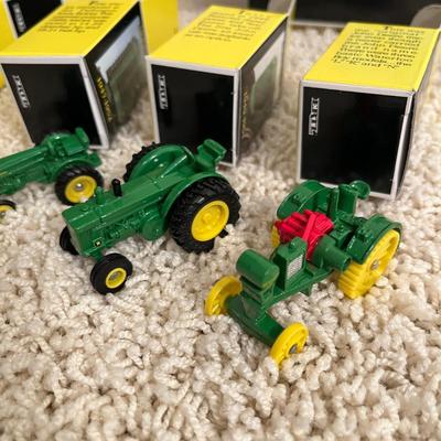 Lot of John Deere mini tractors