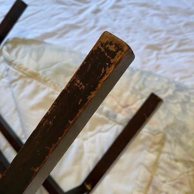 Comforter & stool w/ cover