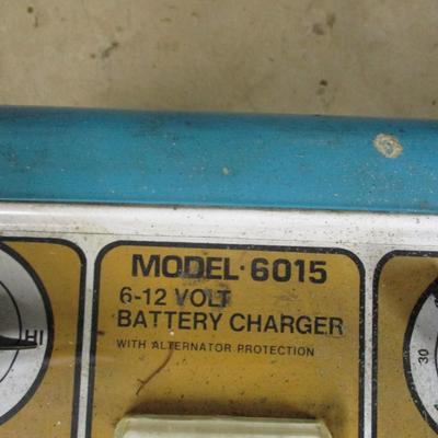 6-12 Volt Battery Charger