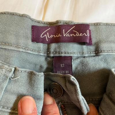 Lot of women's pants