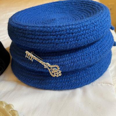 Lot of Vintage ladies hats