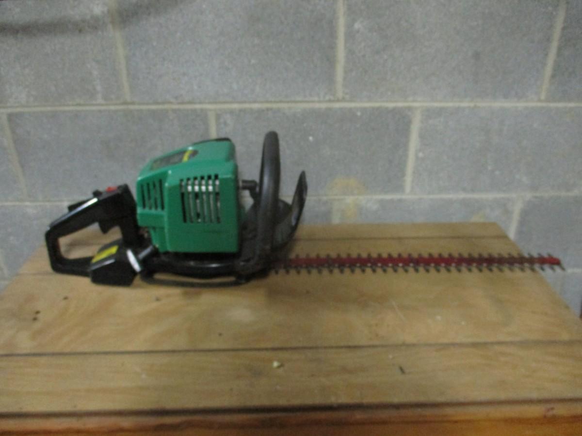 Gas Weed Eater Excalibur 22" Hedge Trimmer GHT 225