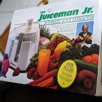 WHAT?! NIB The Juiceman Jr Automatic Juice Extractor